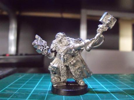 Sacerdote Lobo del Games Day 2003:Sterhammer o Martillosevero