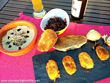 Ajoblanco de ajo negro y su croquetización #ElAsaltablogs