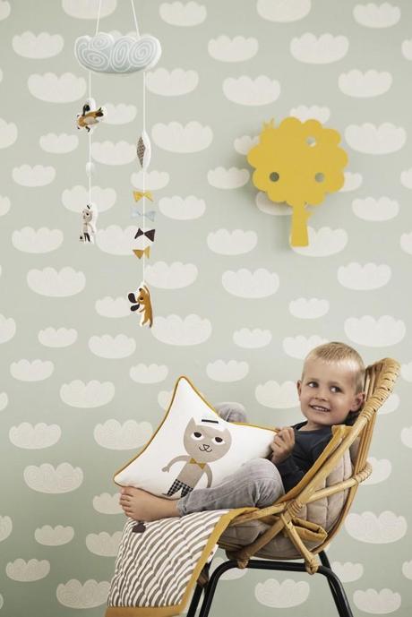 ferm_living_aw13_bear_cushion_yellow_kids_lamp_play_mobile-675x1012