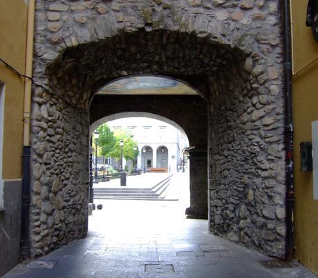 Vasconia en dos ruedas: Orduña, 2ª parte huecomuro