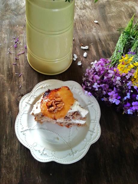 TARTA DE PIÑA DESHIDRATADA Y NUECES CARAMELIZADAS