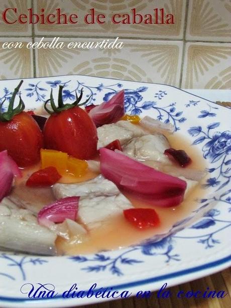 Cebiche de caballa con cebolla encurtida