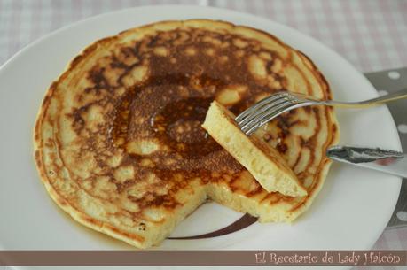 Tortitas americanas sin lactosa y caja Degustabox