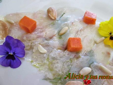 CARPACCIO DE LUBINA CON GELATINA DE SALMOREJO