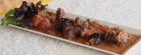 Ternera guisada en salsa de papaya y manzana