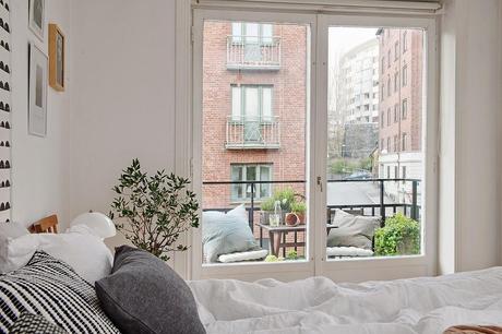 UN ORIGINAL CABECERO CON SEMICÍRCULOS Y UNA PATATA