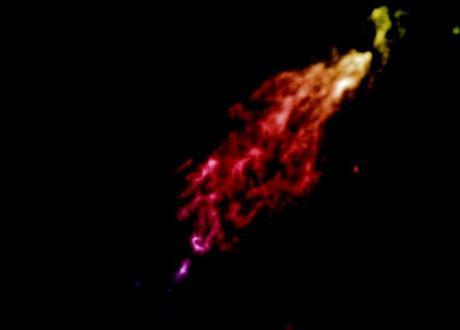 Una nube «acorazada» con materia oscura se dirige hacia nosotros a toda velocidad