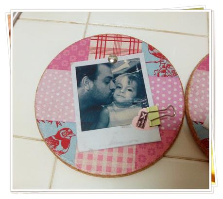 DIY: porta fotos redondo con bases de corcho.