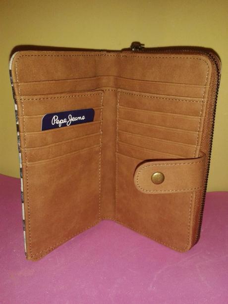 Piel Mónica: Tu tienda online de bolsos y complementos