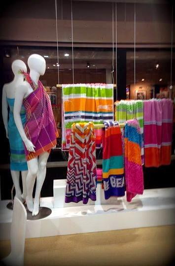 CAMINANDO HACIA LA PLAYA.