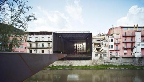 Grafting Architecture: Cataluña viaja a la 14ª Bienal de Venecia. teatre la lira