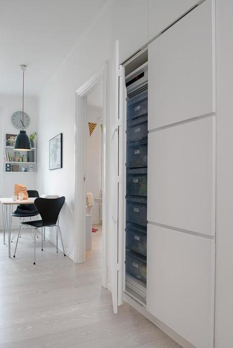 Gris y blanco siempre un acierto walk in closet pisos amplios en gris estilo nórdico escandinavo decoración limpia gris y blanco decoración Gris y blanco decoración en blanco decoración de dormitorios decoración comedores y salones decoración cocinas blancas nórdicas