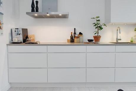 Gris y blanco siempre un acierto walk in closet pisos amplios en gris estilo nórdico escandinavo decoración limpia gris y blanco decoración Gris y blanco decoración en blanco decoración de dormitorios decoración comedores y salones decoración cocinas blancas nórdicas