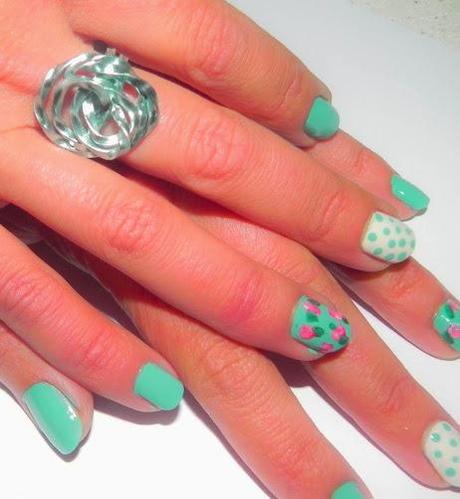 Maquillaje inspirado en nail art: Flores Vintage (look con Deborah)