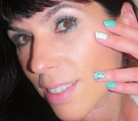 Maquillaje inspirado en nail art: Flores Vintage (look con Deborah)