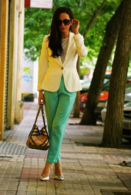 HAREM Look de lunes más formal con estos pantalones super...