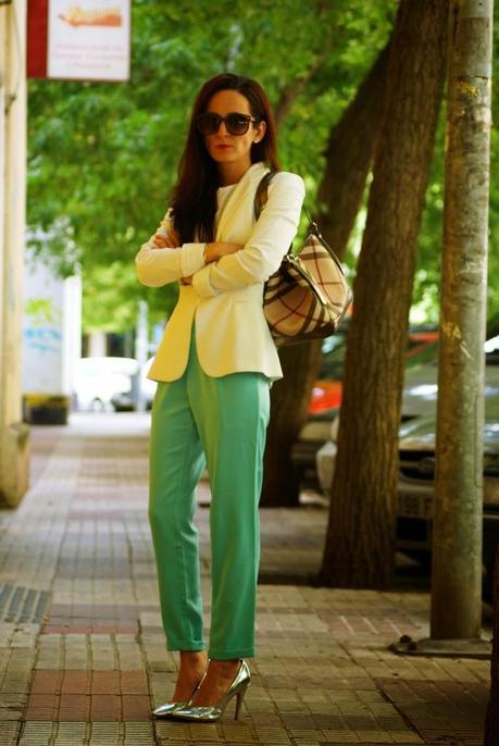 HAREM Look de lunes más formal con estos pantalones super...