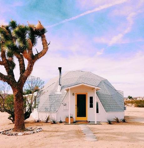 UN COQUETO APARTAMENTO... EN EL DESIERTO