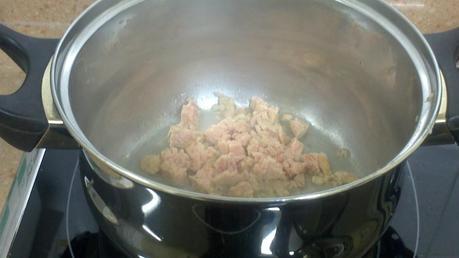 PASTA CON TOMATE Y BECHAMEL AL HORNO PASTA CON TOMATE Y BECHAMEL AL HORNO