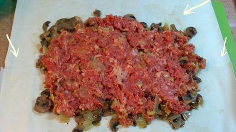 ROLLO DE CHAMPIÑONES, CARNE Y FRUTOS SECOS