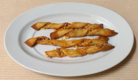PALITOS DE QUESO Y NUECES