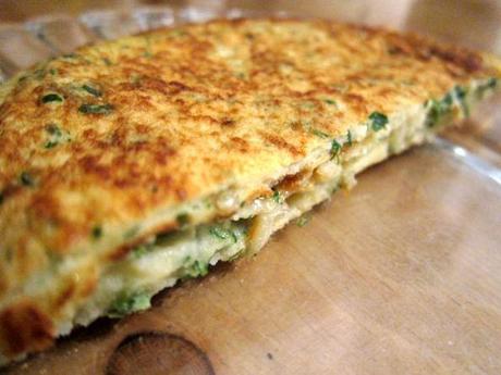 tortilla-de-perejil-ajo-y-pan-rallado-