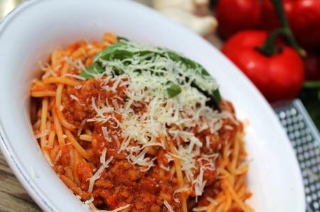 ¡Nos vamos a Italia! Espaguetis a la boloñesa