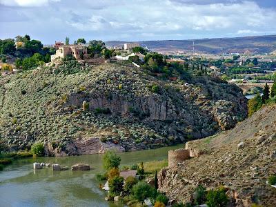 Molinos del Daican en el Rio Tajo