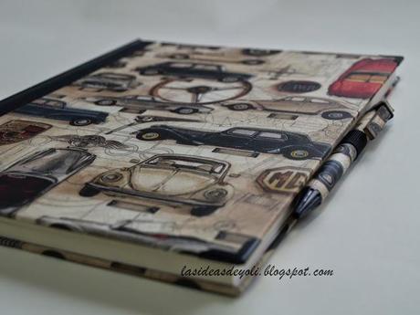 Agenda y tarjetero a juego en cartonaje.