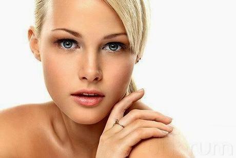 CÓMO LIMPIAR Y CUIDAR LAS PIELES GRASAS Y CON IMPUREZAS