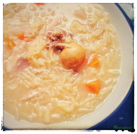 Sopa de gallina