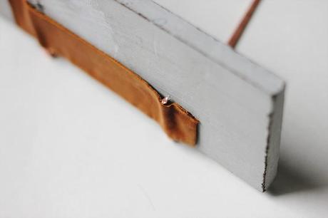 DIY: Mini estanterías de mármol y cobre