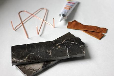 DIY: Mini estanterías de mármol y cobre