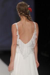 Escotes con magia para novias… o invitadas victorioyluchino2015_3