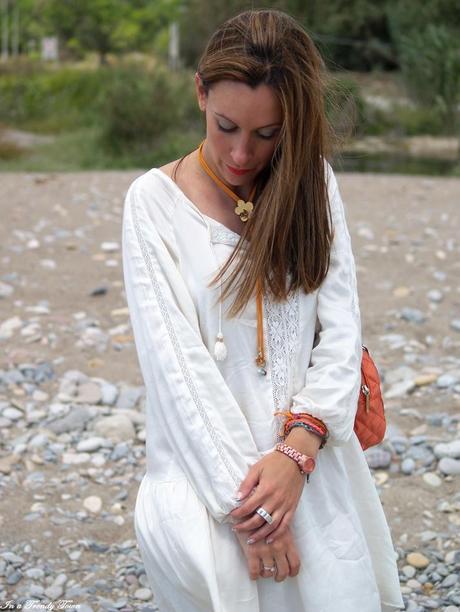 TRINI WHITE SPRING TRINI WHITE SPRING