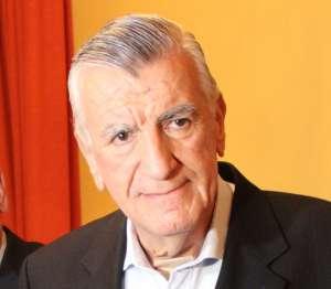 EN DESACUERDO CON GIOJA Y DICEN QUE EL PJ SALIÓ A PEGARLE