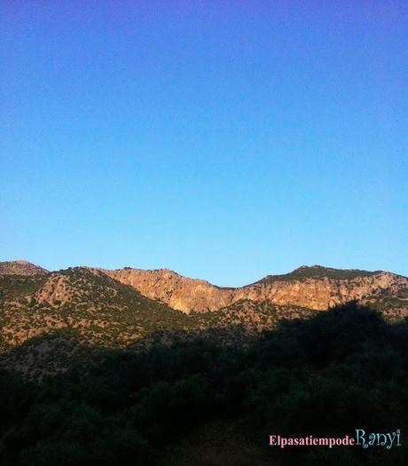 Azul: Blogger Traveller.