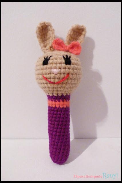 Sonajero de crochet II.