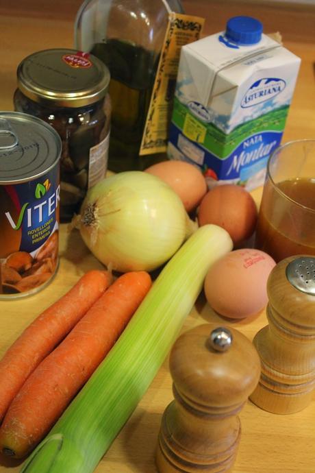 Pastel de setas con vinagreta templada de tomate
