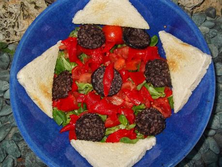 ENSALADA DE MORCILLA