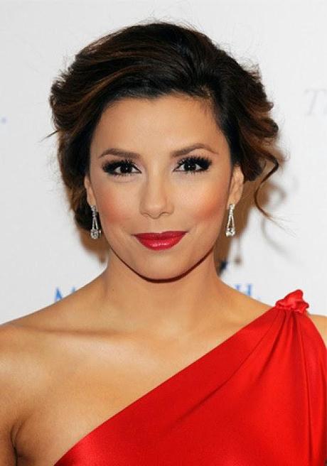 Cómo elegir el color rojo en los labios?