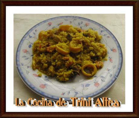 ARROZ CON MARISCO Y CARNE