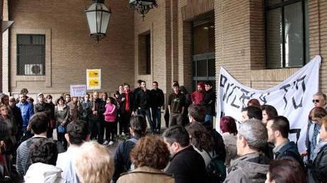 Se coordinan para evitar el derribo de Averly