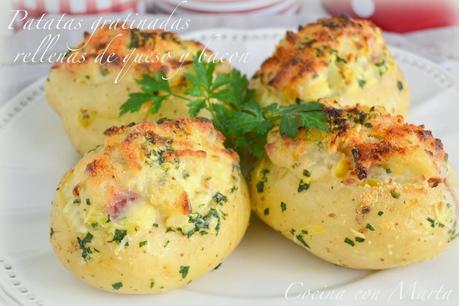 Patatas rellenas y gratinadas con queso y bacon. Receta fácil, rápida, casera y económica.