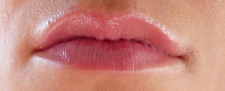 Moisturizing lip gloss (gloss no pegajoso) y eye glow (sombra de ojos) de Isadora