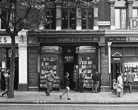 RESEÑA, 84, CHARING CROSS ROAD