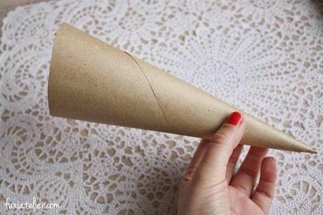 DIY: Conos de papel para el arroz o los pétalos de tu boda.