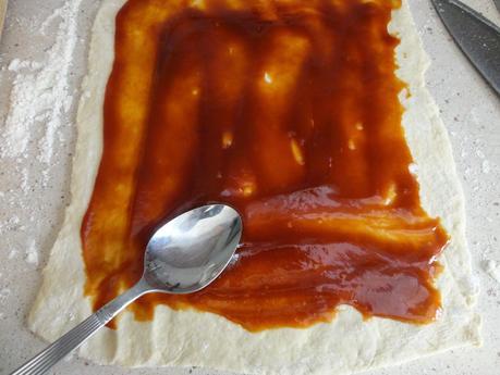 Pull-Apart Pizza Bread