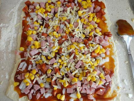 Pull-Apart Pizza Bread