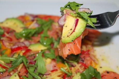 De Italia a Perú con un Carpaccio-Ceviche de salmón